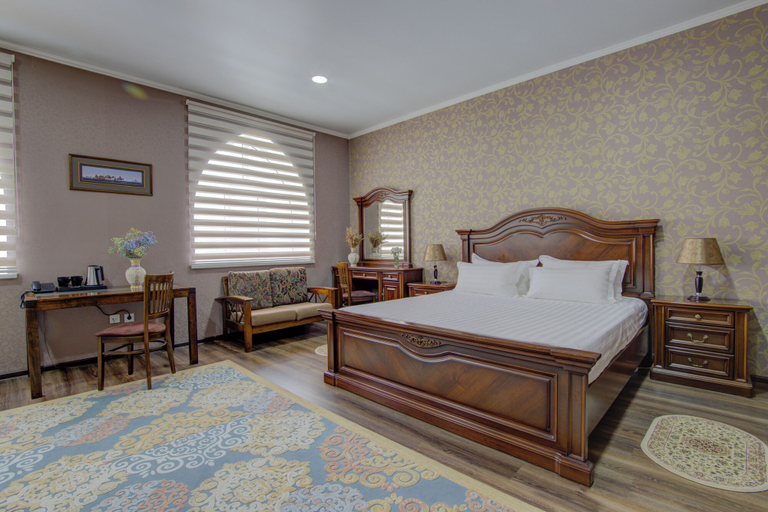 Bedroom 3, Shah Palace Hotel, Bishkek