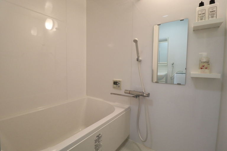 Bathroom 2, Ideal Yuuhigaoka, Osaka