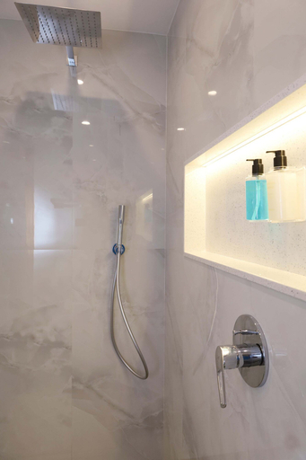 Bathroom 5, Baobab Beach Resort & Spa, Msambweni