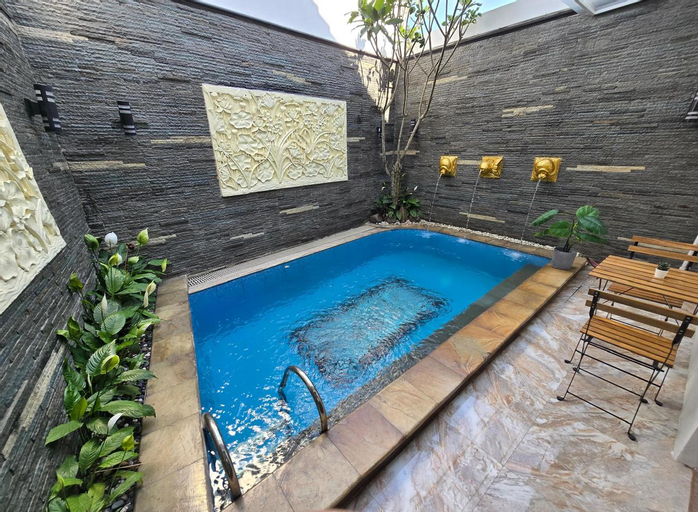 Swimming Pool 6