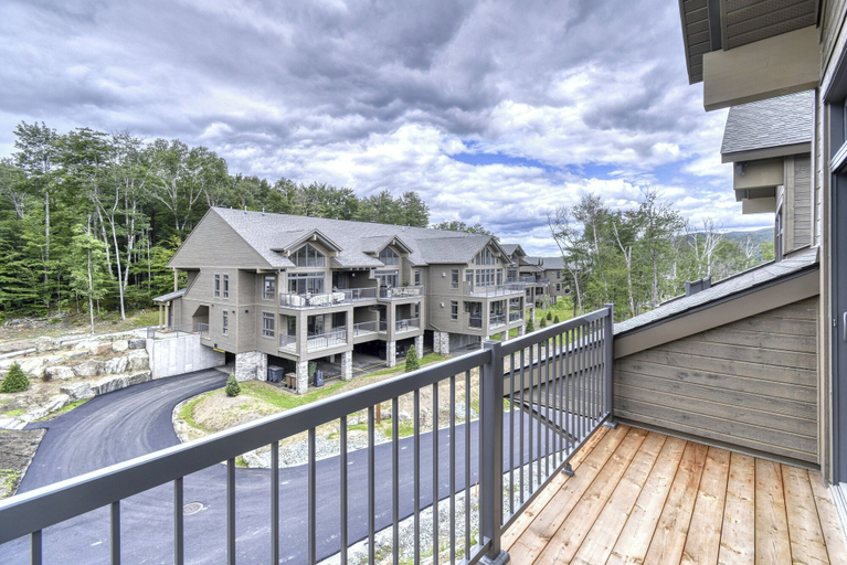 Terrace/patio 3, 202 Verbier Building 13, Les Laurentides