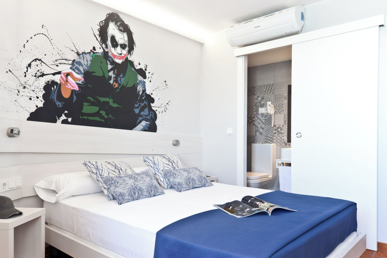Bedroom 4, Ryans La Marina, Baleares
