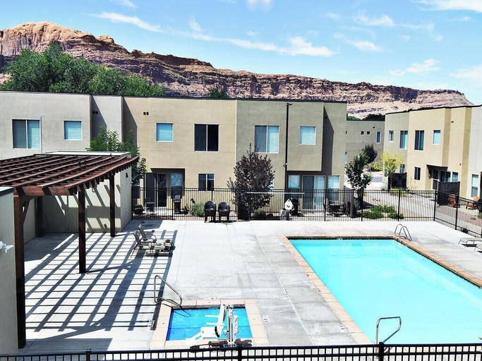 Sport & Beauty 5, Entrada at Moab 421 and 425 and 429, Grand