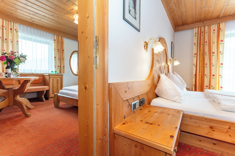 Bedroom 3, Landhaus Rohregger, Zell am See