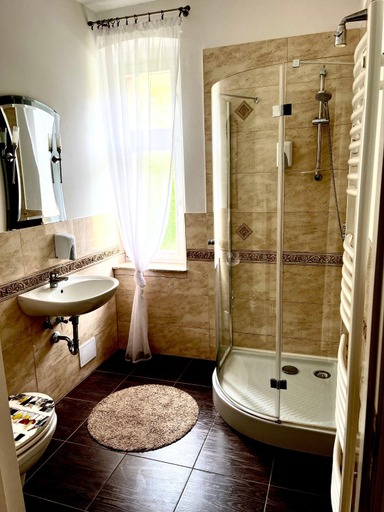 Bathroom, Agroturystyka Hotel Noclegi Palac Camping, Wałcz