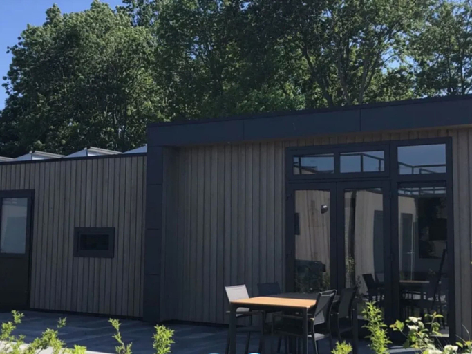 Exterior 2, Modern Holiday Home With Dishwasher, Enkhuizen