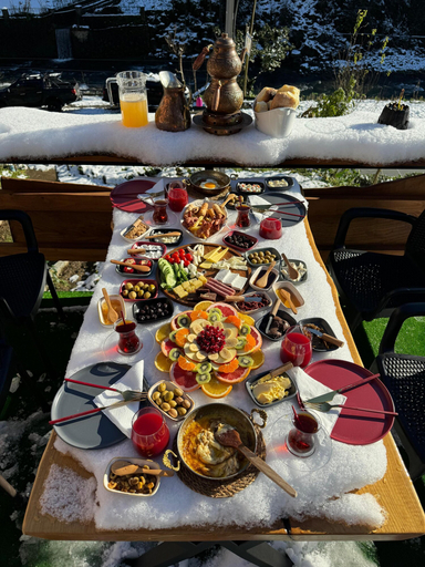 Food & Drinks 5, Inoravadi Bungalov, Ardeşen
