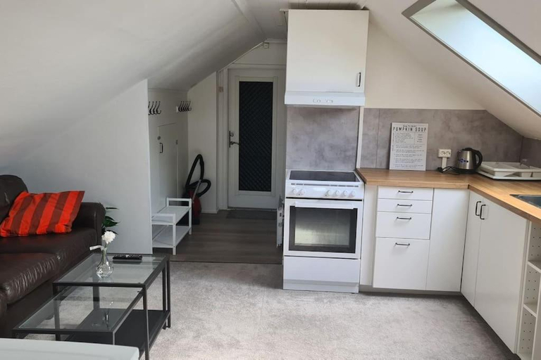 Others 4, Cosey 1 bedroom loft with free parking, Stavanger