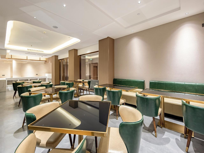 Food & Drinks 5, Borrman Hotel Lipu Central Plaza, Guilin