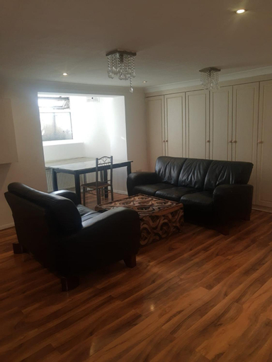 Others 3, RAYAN'S LODGE STRATFORD, London