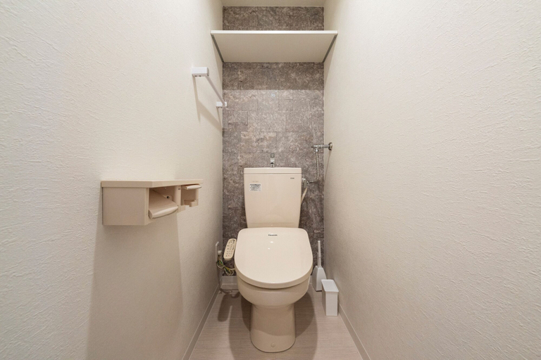 Bathroom 3, UNION 201, Sapporo