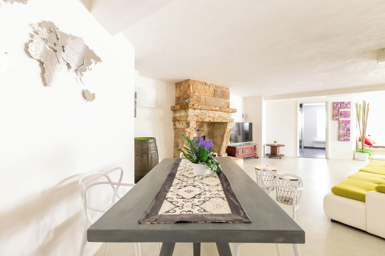 Dining 4, 4123 Dimora Giove by Barbarhouse, Lecce