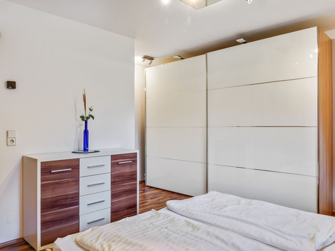 Bedroom 2, Flat Near Hohe Tauern National Park, Lienz