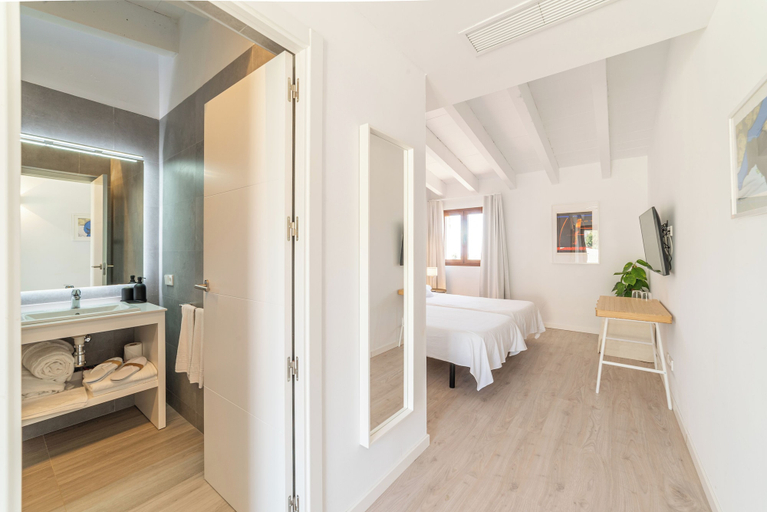 Bedroom 3, Pula Golf Resort, Baleares