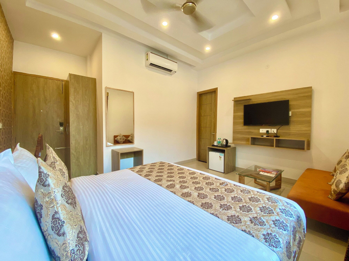 Bedroom 3, Arogyadham Wellness Retreat, Garhwal