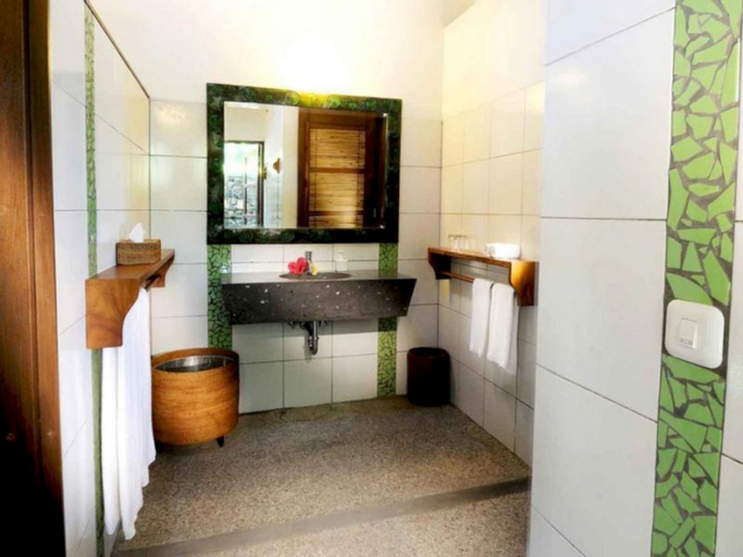Bathroom 4