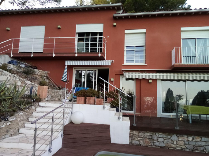 Others 4, villa rahuette, Hérault