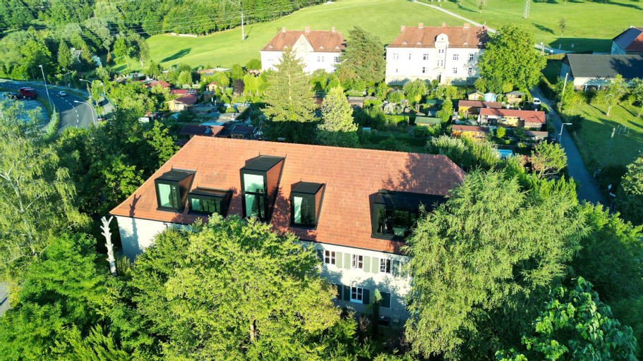 Exterior & Views 2, Lukas Kapeller Hotel und Restaurant, Steyr