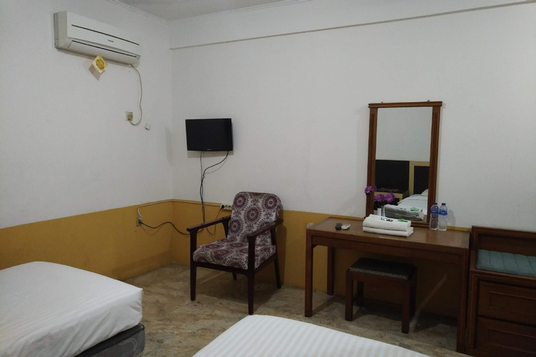 Bedroom 12