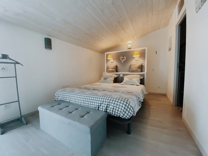 Bedroom 3, Domaine de Saint Florent - Piscine & Spa, Deux-Sèvres