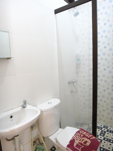 Bathroom 4