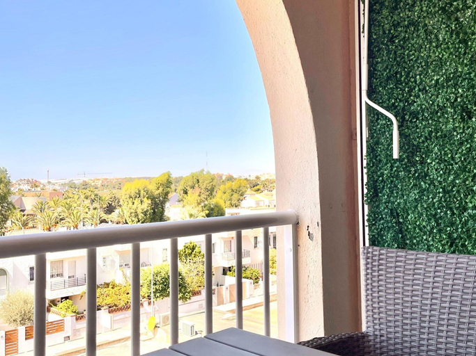 View from property 4, Seaside Flat With Shared Pool, Almería