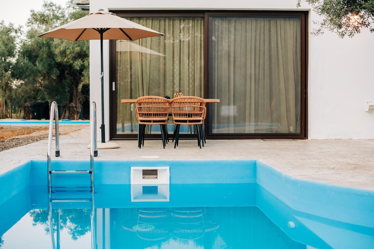 Others 2, Villa di Vino, Ionian Islands