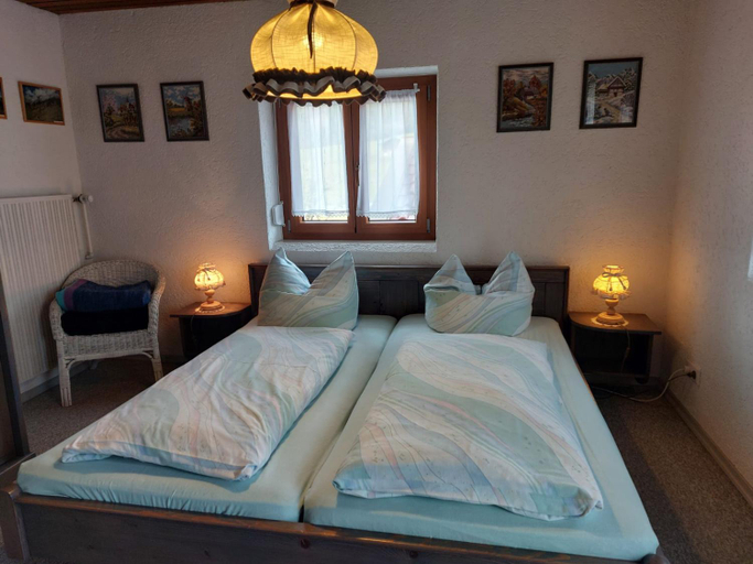 Bedroom 2, Gerlindes Haus - inkl. Chiemgau-Karte, Traunstein