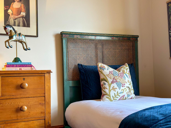 Bedroom 3, The Glebe Cottage, Hobart