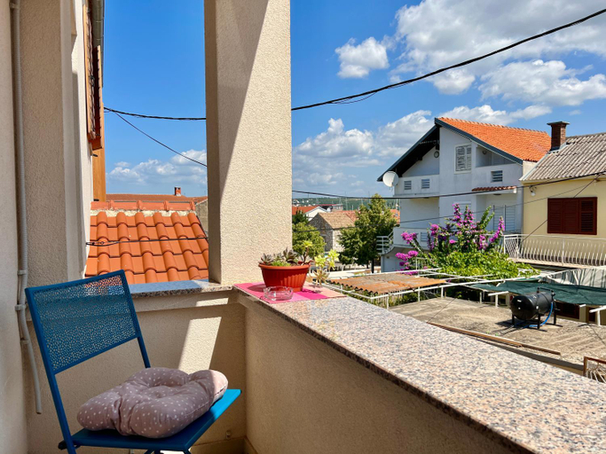 Others 4, Apartmani Bona, Biograd na Moru