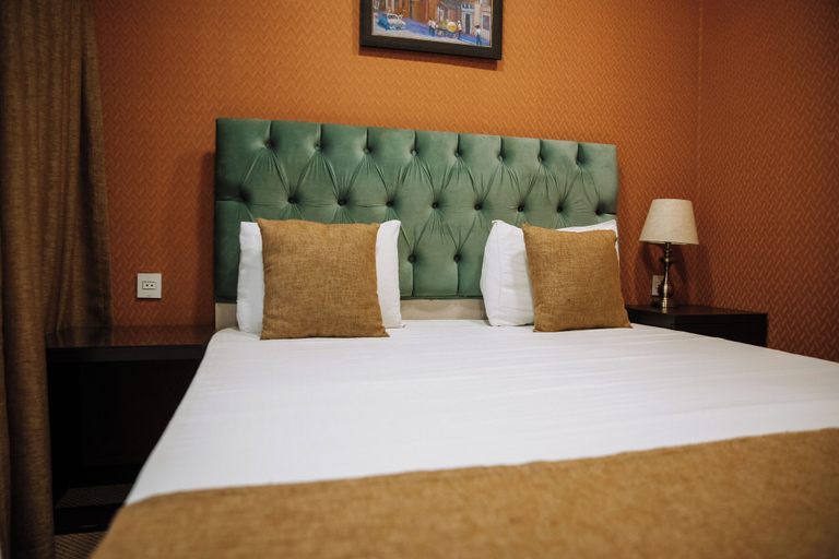 Bedroom 2, Address Hotel, Baku