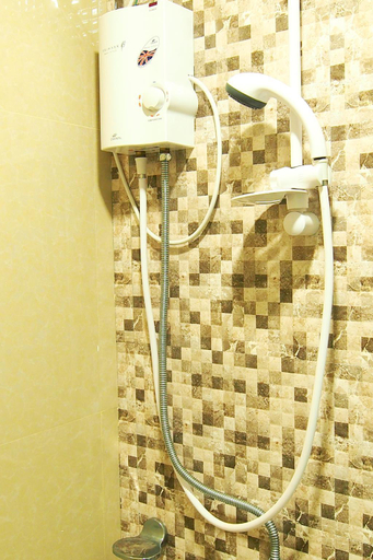 Bathroom 8