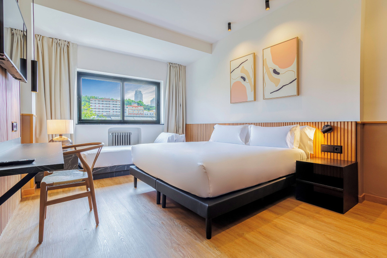 Bedroom 3, Hotel Acta Madfor, Madrid