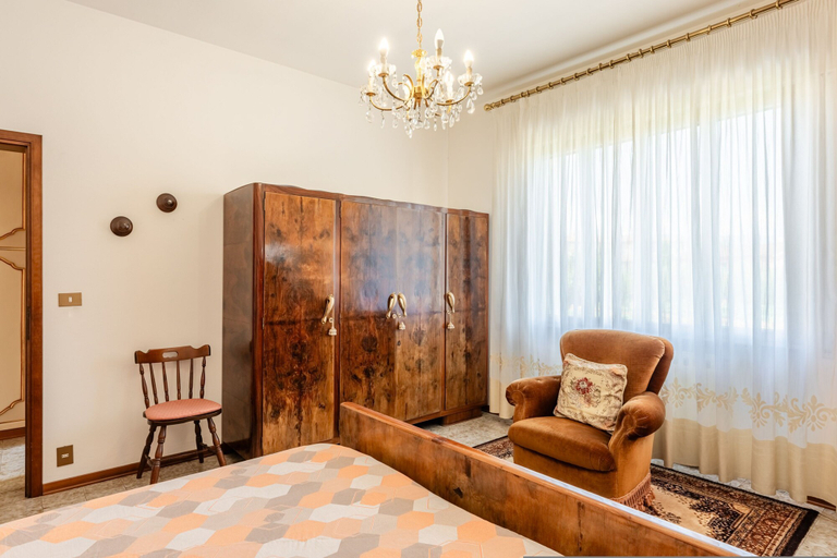 Room 2, Casa Delle Querce in Lucca, Lucca
