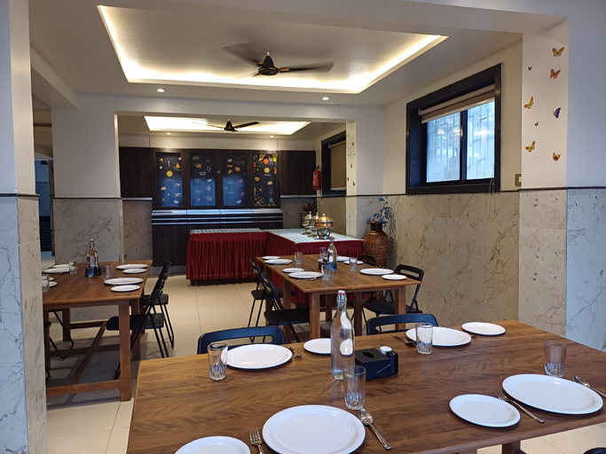 Food & Drinks 4, VITS Select Kharadi Pune, Pune