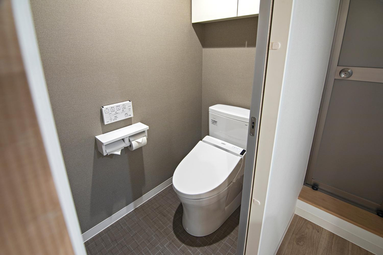 Bathroom 3, Shiye's House, Osaka