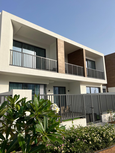 Exterior view 5, Relaxing villa with access to pool and beach, Ras Al Khaimah