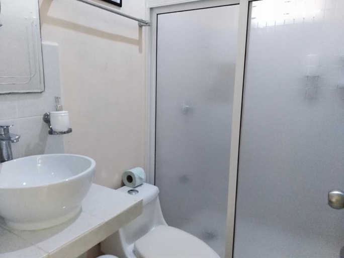 Shower 2, Serenity Home Hospedaje con confort y seguridad, Mérida