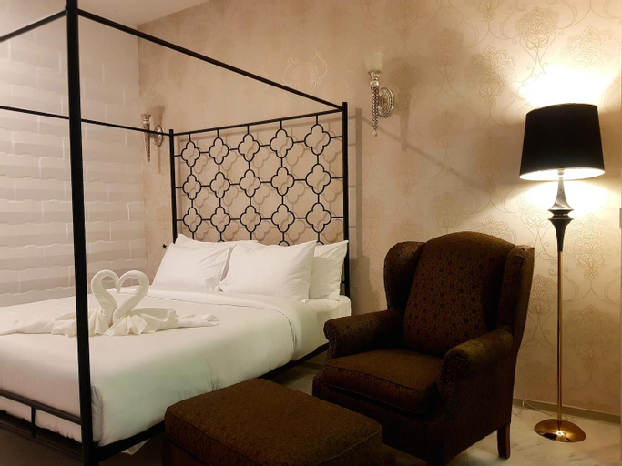 Bedroom 13