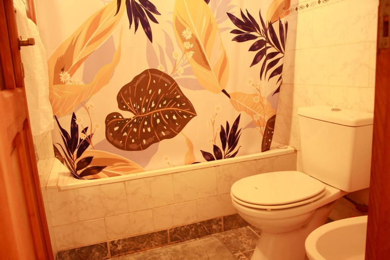 Bathroom 10