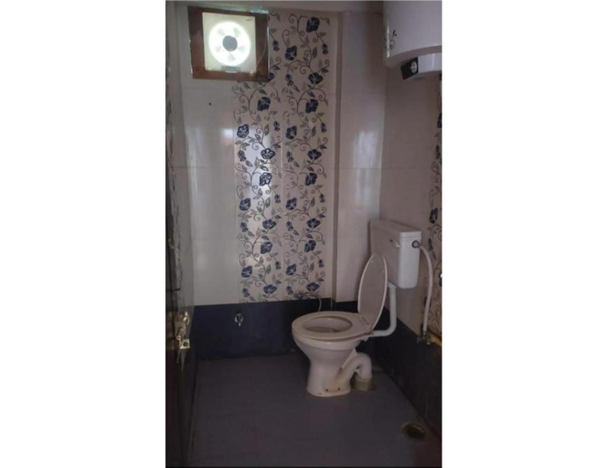 Bedroom 3, Jai Shri Badri Tourist Guest House, Badrinath, Chamoli