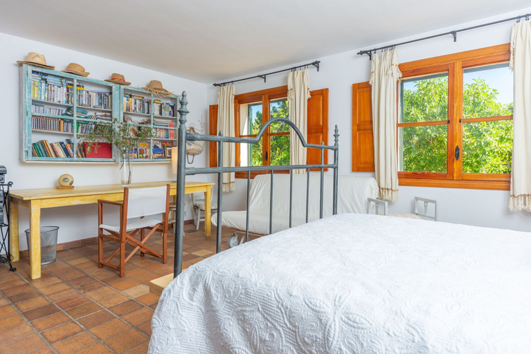Room 5, Casa S Olivaret Selva, Baleares