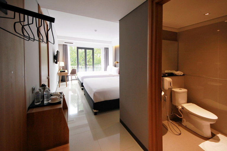 Bathroom 24