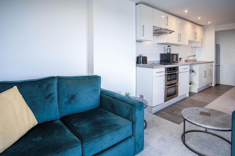 Others 2, Oasis - 2 Bedroom Apartment - Ocean Breeze, Swansea