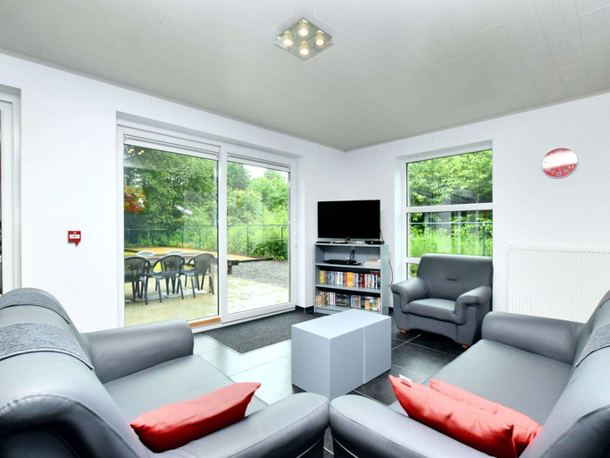 Others 4, Luxurious Home With Sauna, Namur