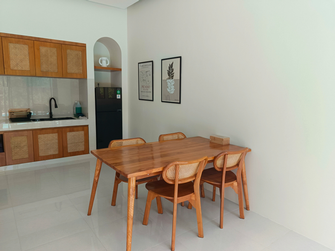 Dining Room 20