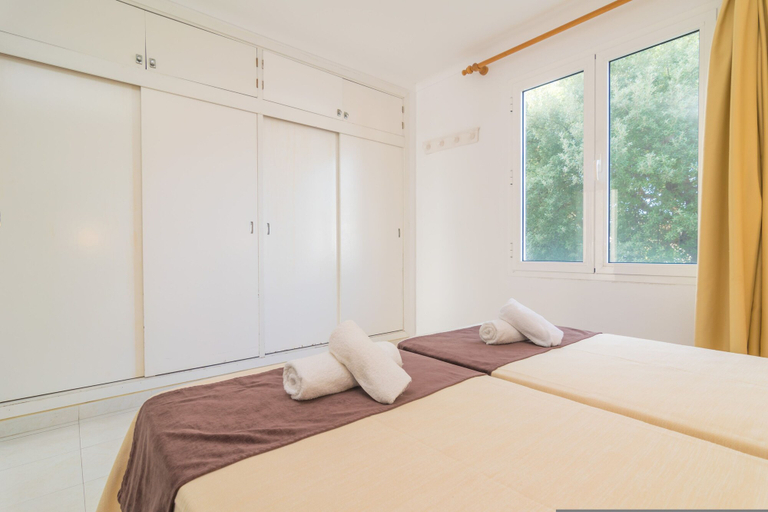 Room 5, Massanet Ba in Canyamel, Baleares