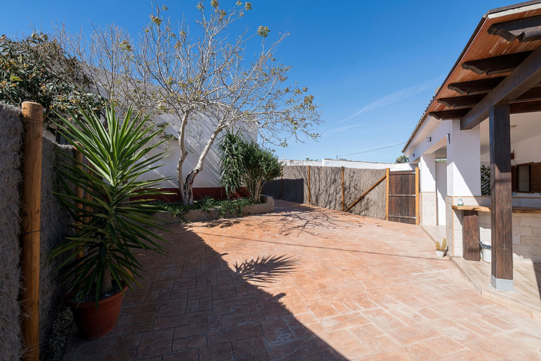 Room 4, Casa Roja in La Ribera de la Oliva, Cádiz