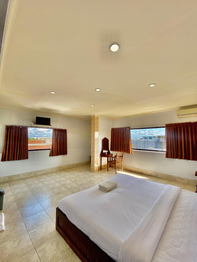 Bedroom 16