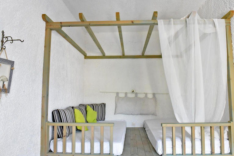 Others 2, Mantos rooms 1, Thessaly